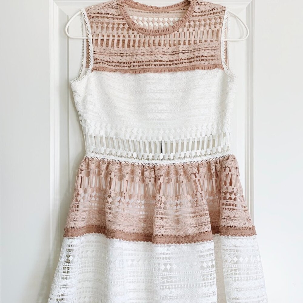 NWT ALEXIS Melania Lace Cut Out Fit & Flare Dress in White Pink Size M